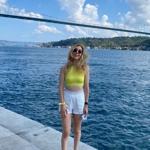 Meet your Posher, Deniz